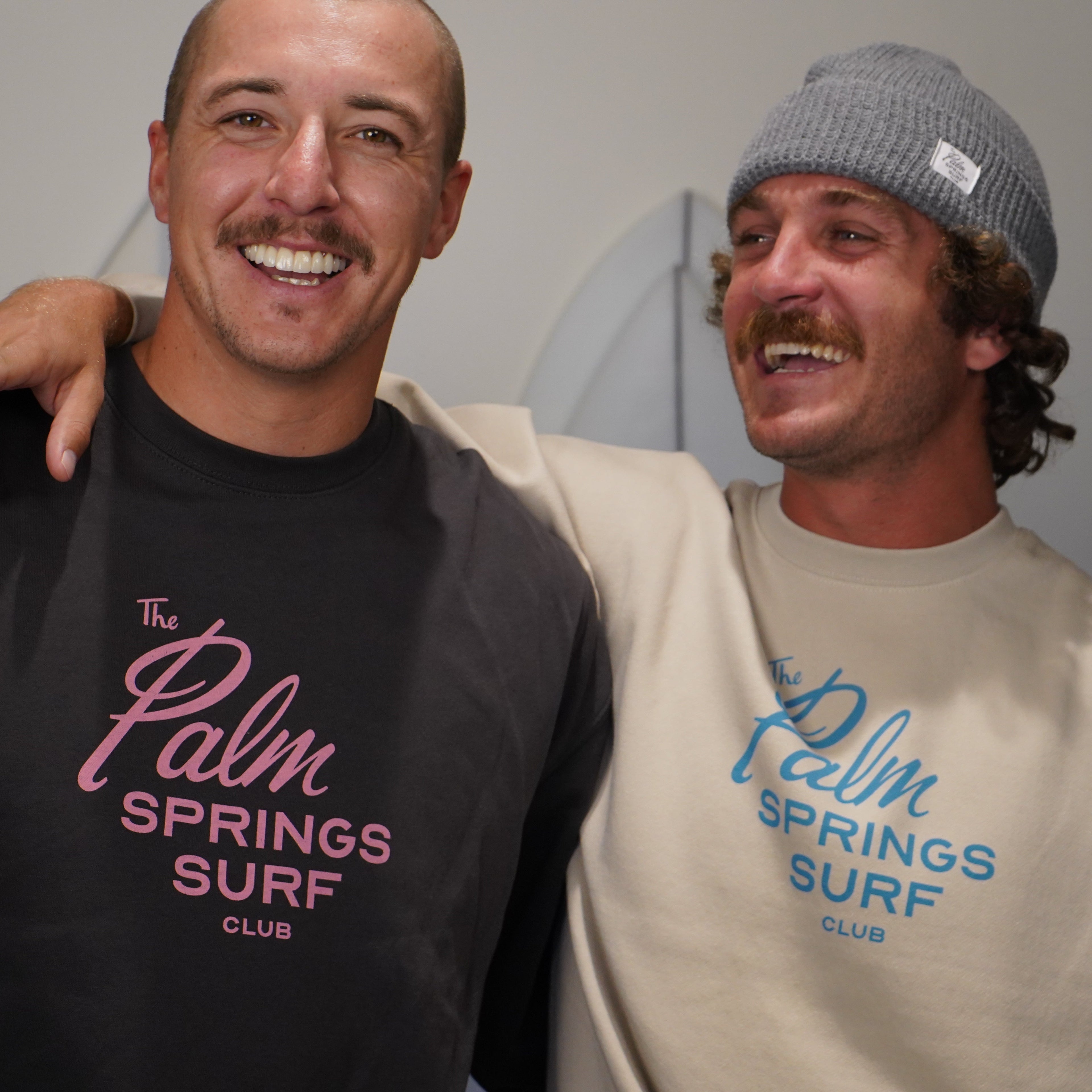 RETRO SCRIPT FRONT LOGO CREW