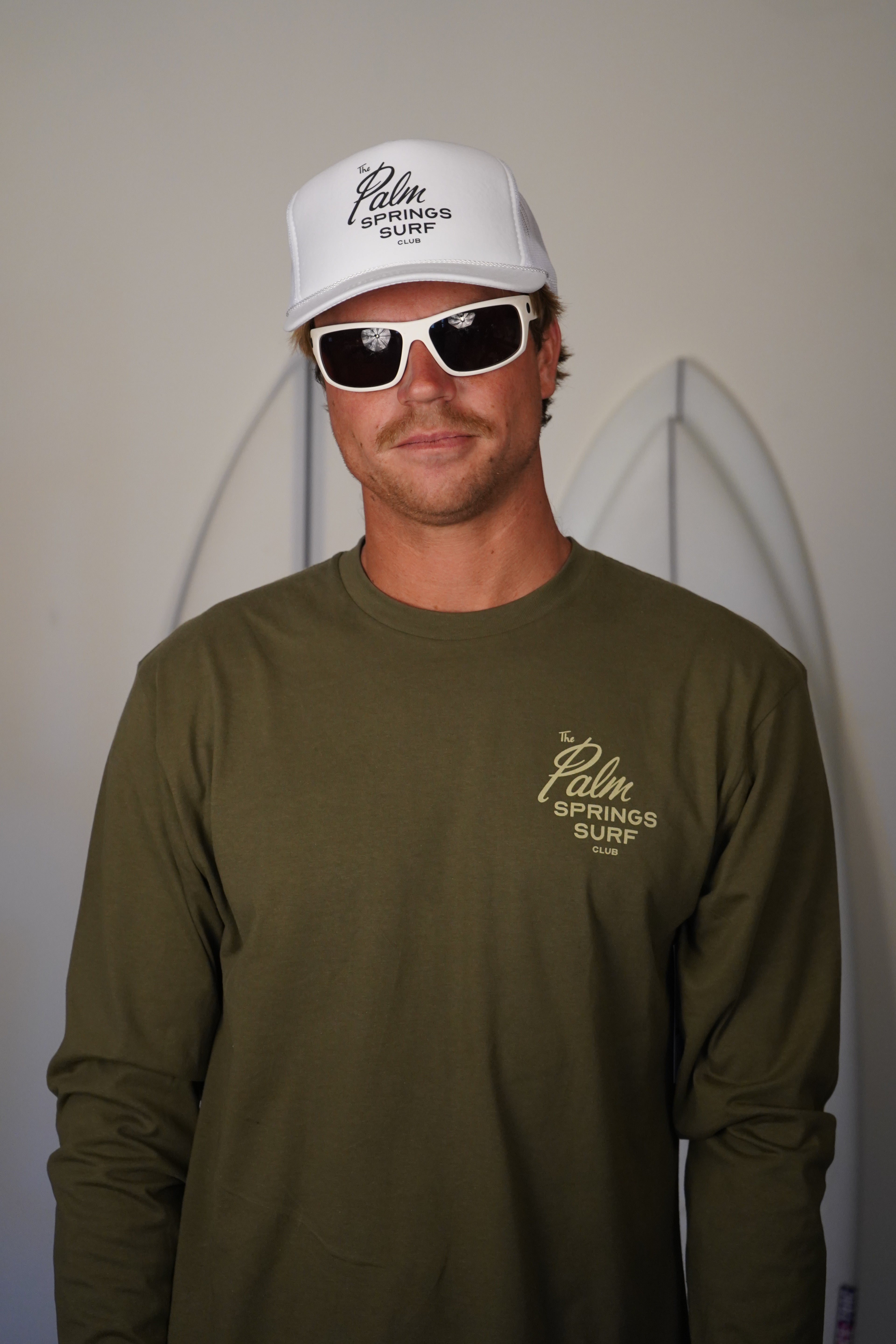 RETRO SCRIPT POCKET LOGO LS