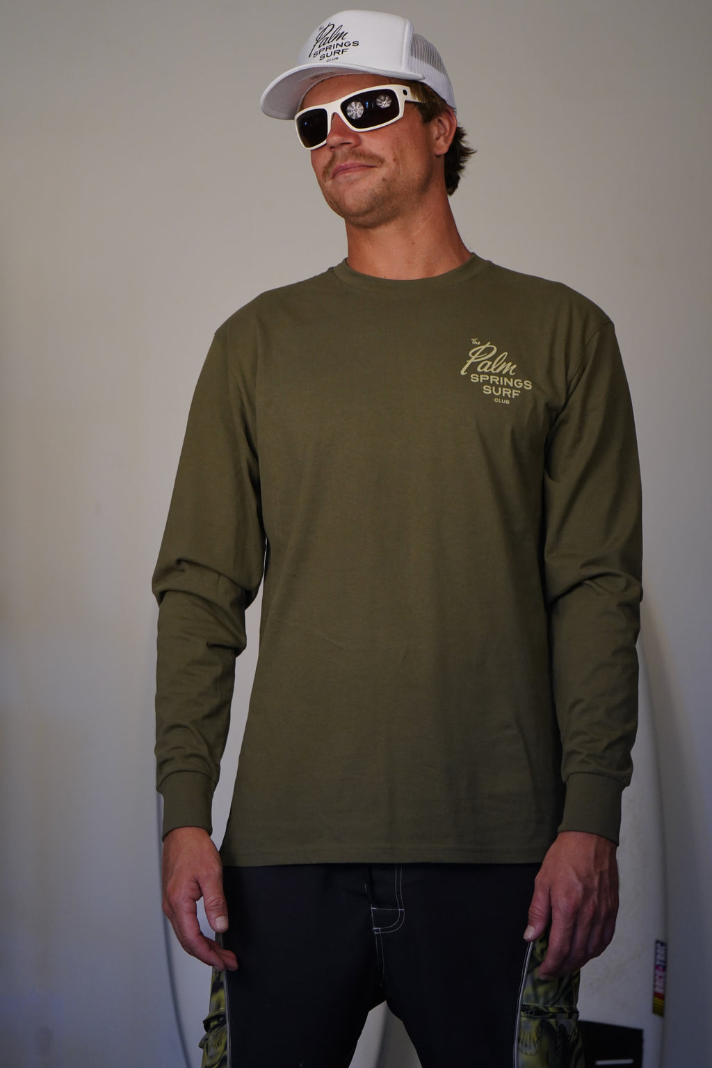 RETRO SCRIPT POCKET LOGO LS